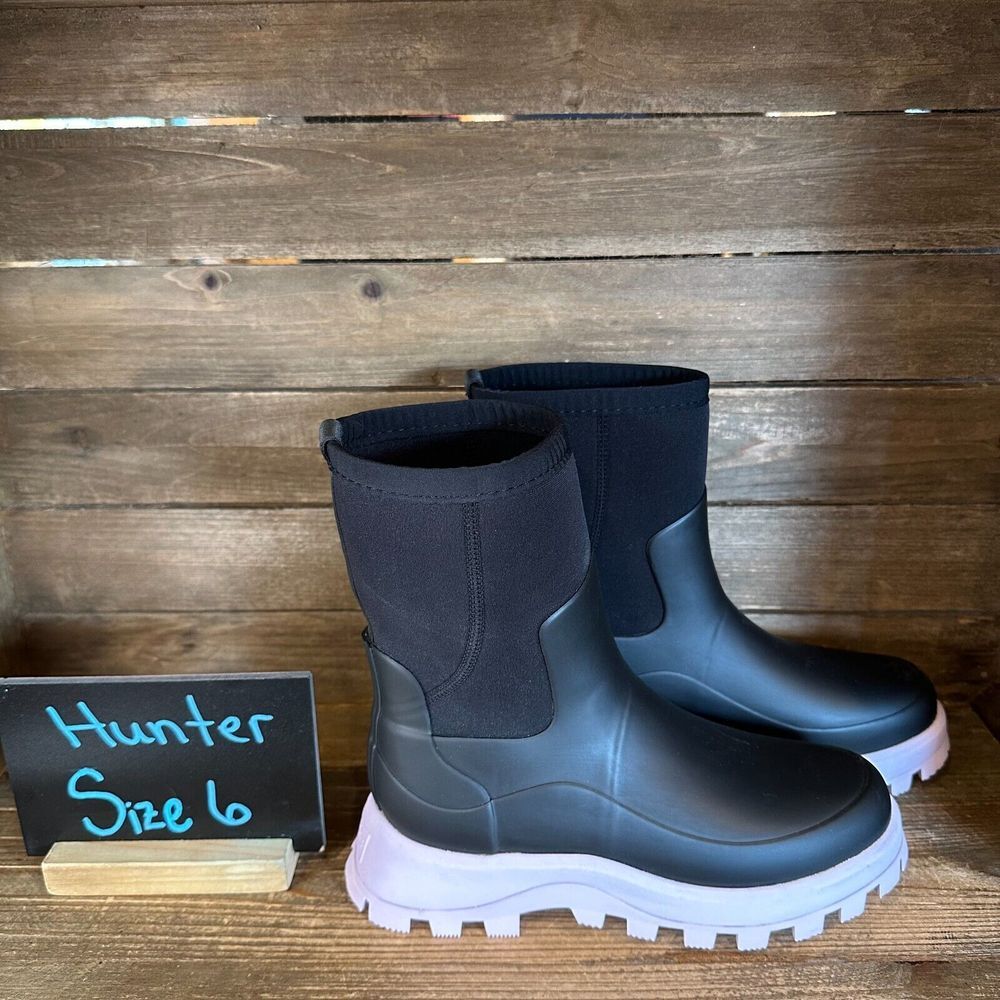 New NWOB Womens Hunter City Explorer Short Neo Waterproof Boots Size 6 M‎